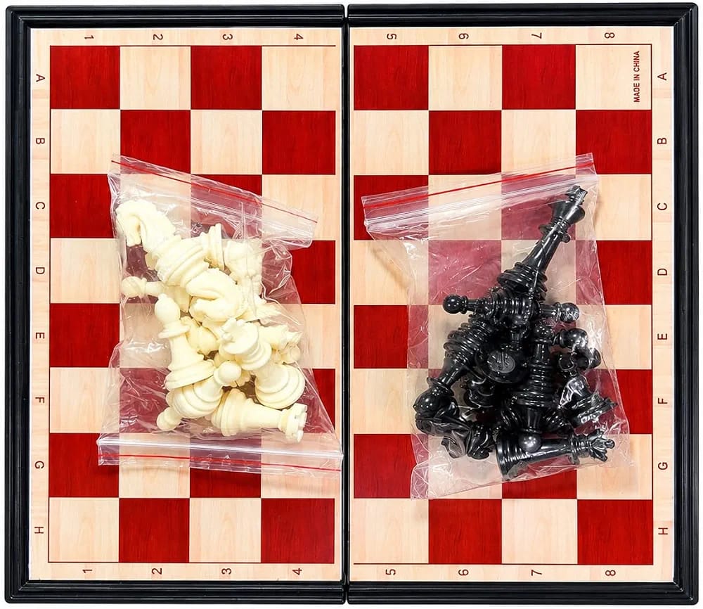 لعبة شطرنج Brains Chess - الرقعة والقطع